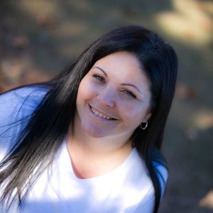 Meet your Posher, Angie