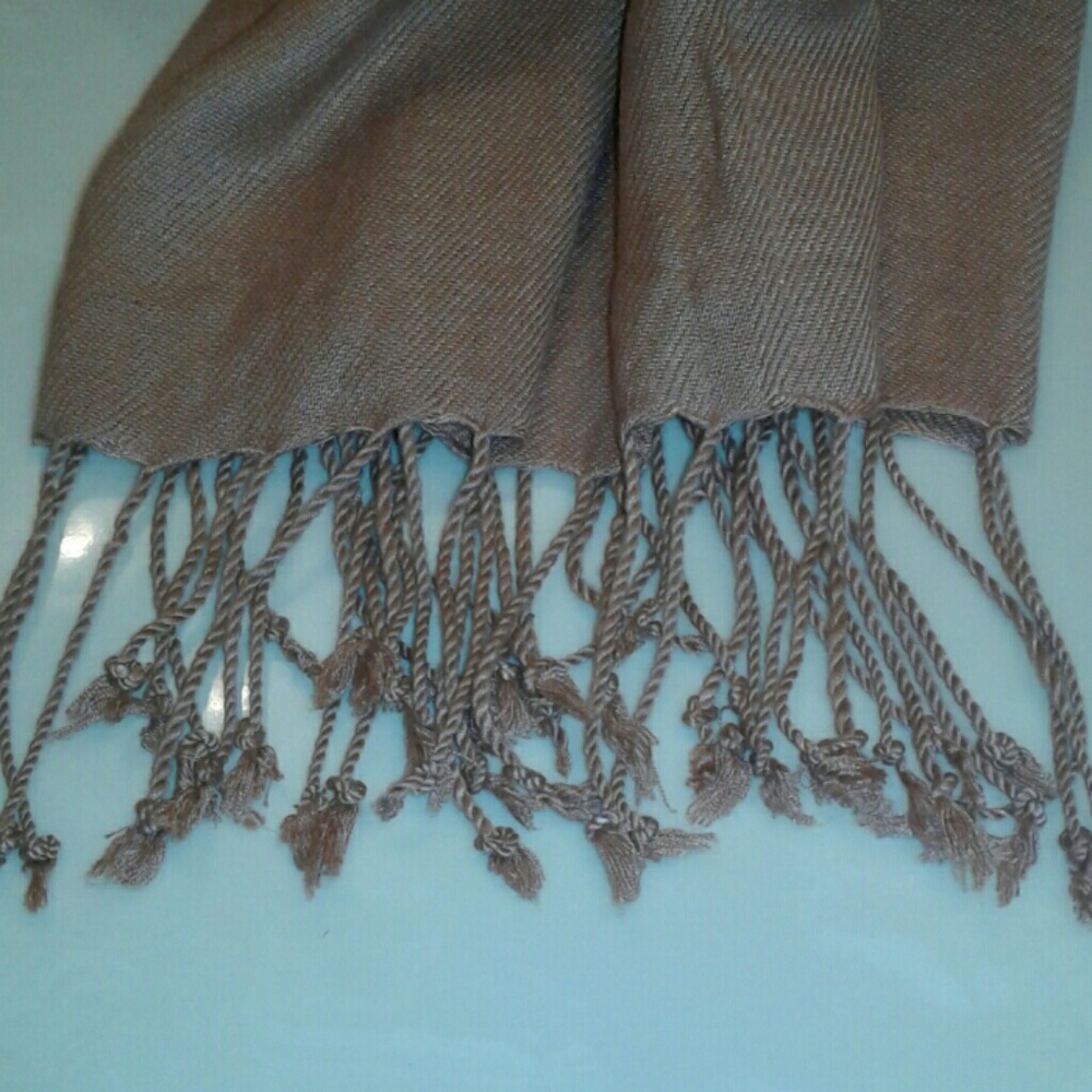 Scarf - Picture 3 of 3