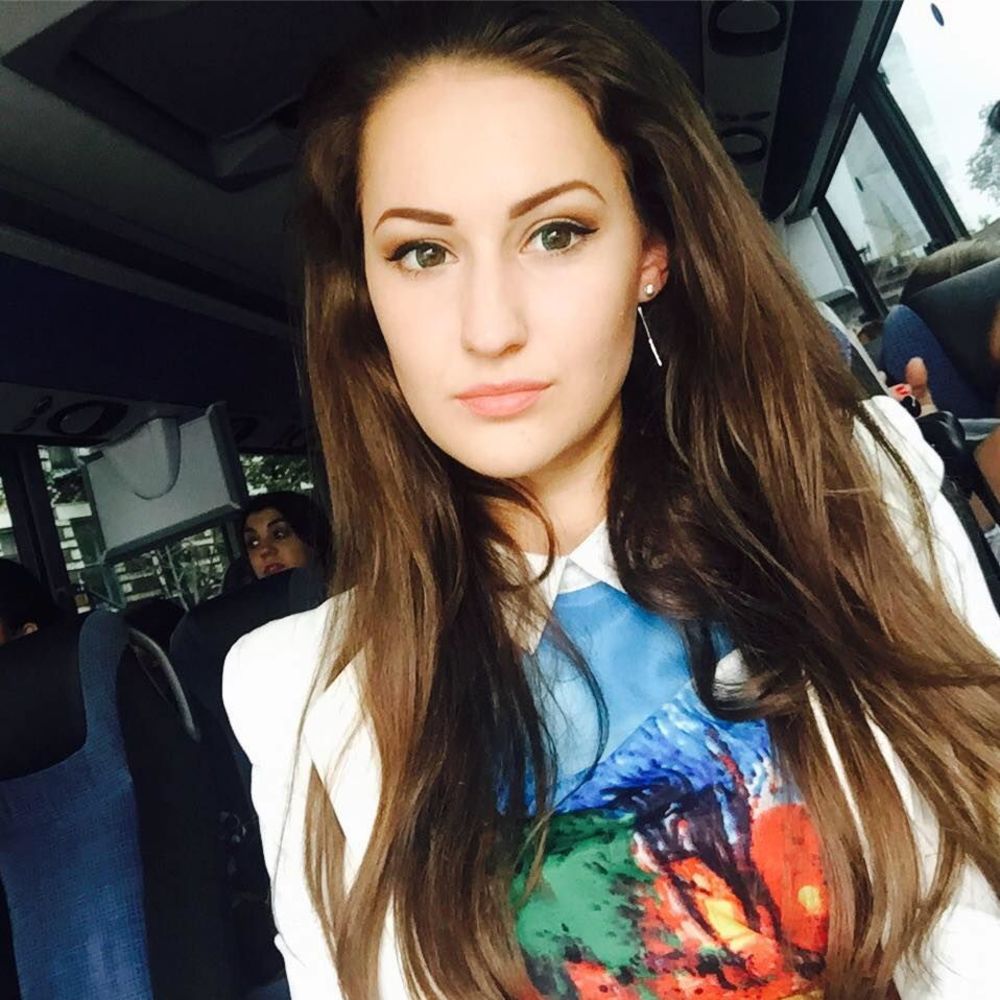 Meet your Posher, Alina