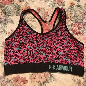 Under Armour heat gear patterned sports bra