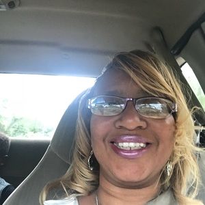 Meet your Posher, Latonya