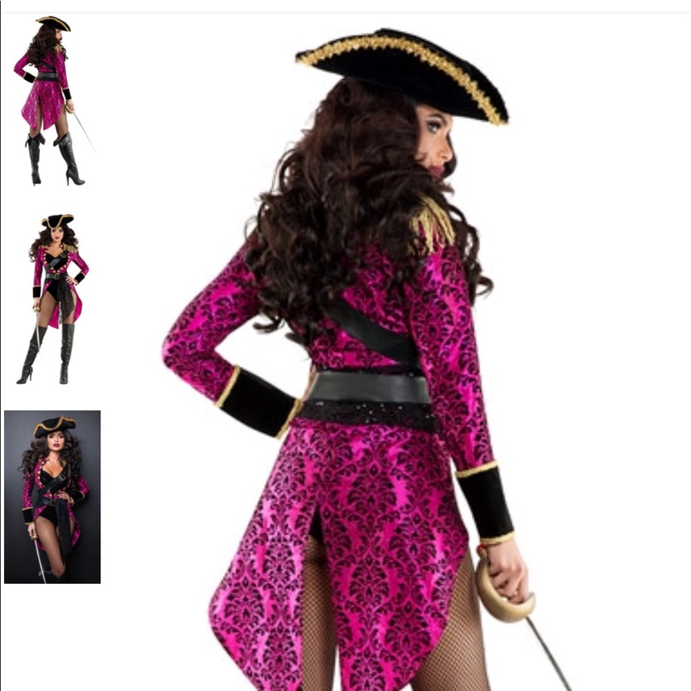 Sexy pirate Halloween Costume