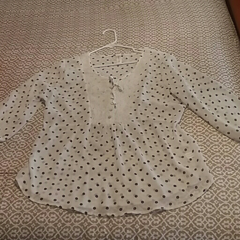 Very soft polka dot top.