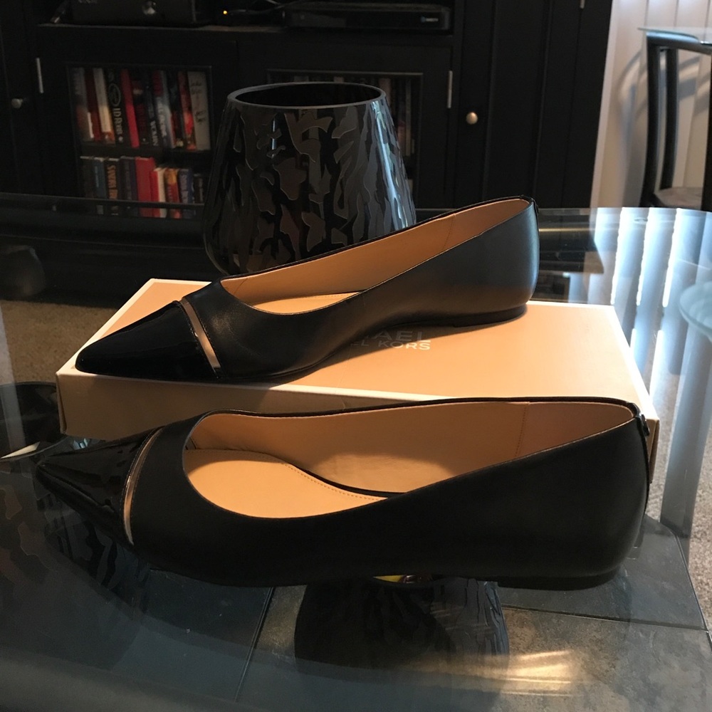 Beautiful Michael Kors Flats