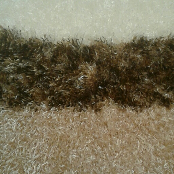 Scarf - Picture 4 of 5