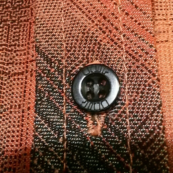 Unif cold shoulder button up - Picture 5 of 8