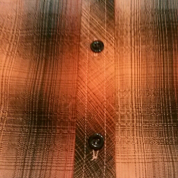 Unif cold shoulder button up - Picture 6 of 8