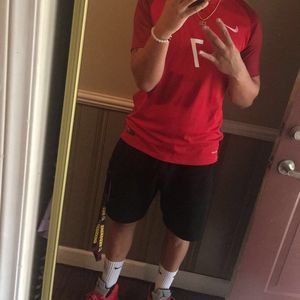 Meet your Posher, Corey