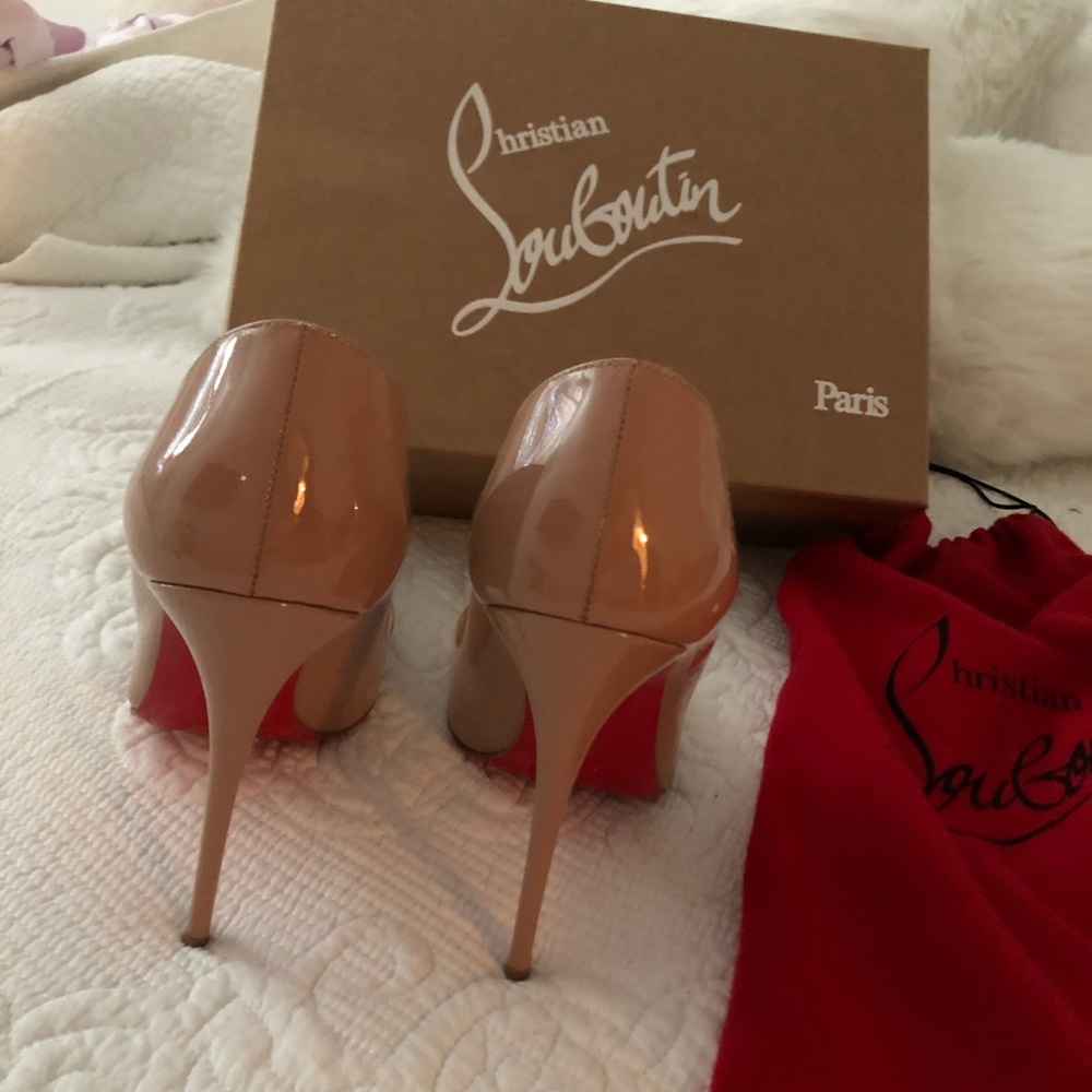 Christian louboutin tribute