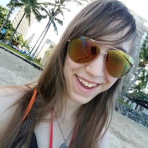 Meet your Posher, Mikayla