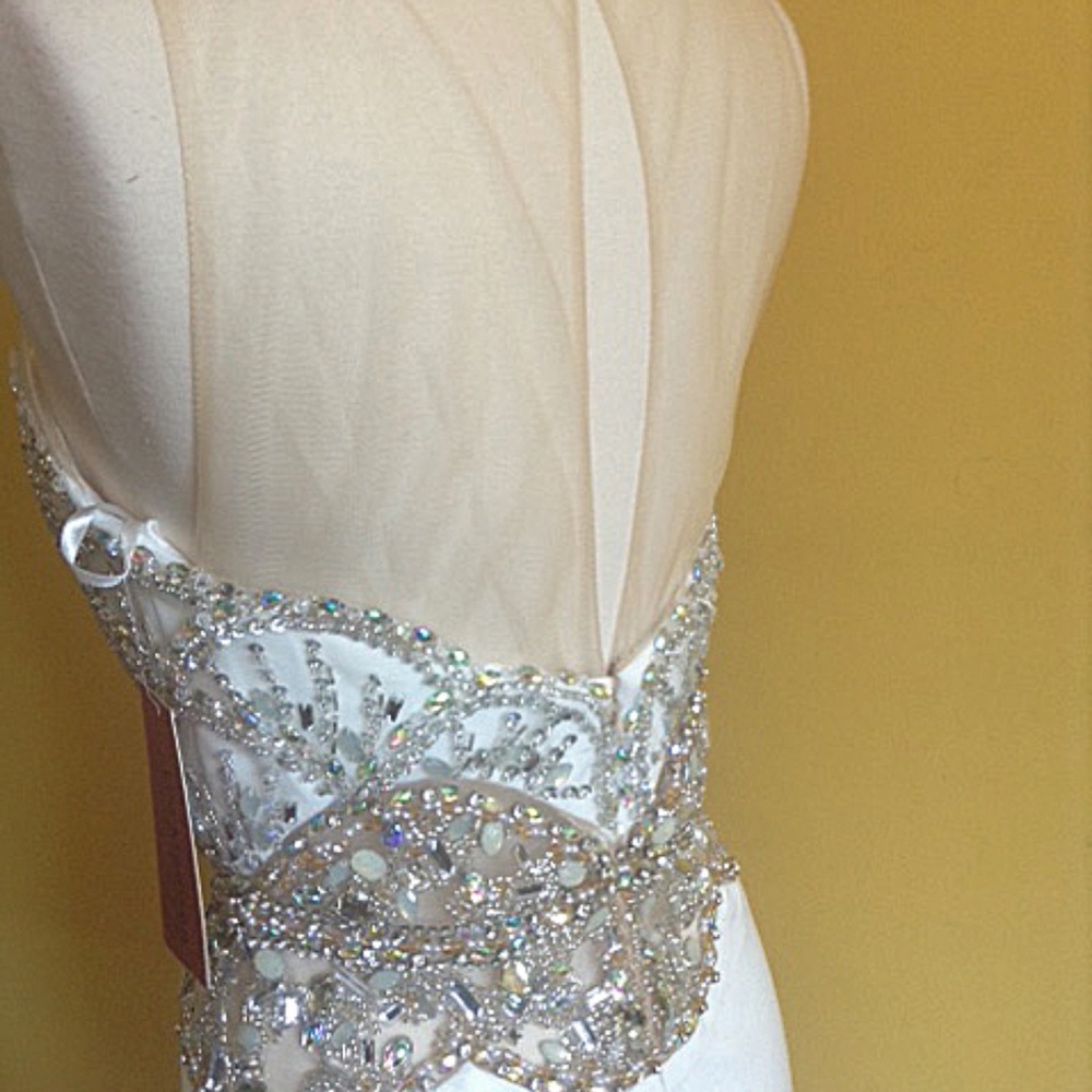 NEW Gown Party Prom Evening Long Off White Dress - Picture 3 of 5