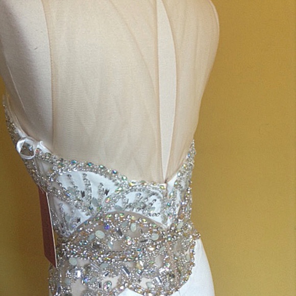 NEW Gown Party Prom Evening Long Off White Dress - Picture 3 of 5