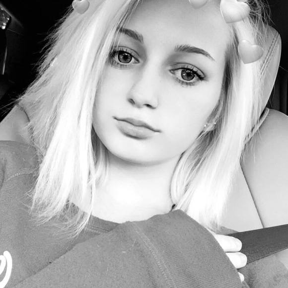 Meet your Posher, Lexy - Picture 1 of 1