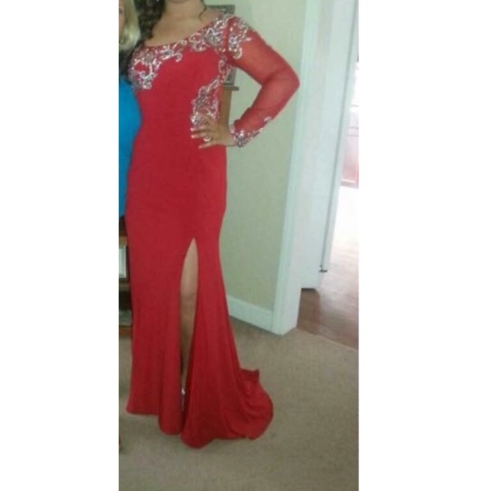 Formal Dress - Picture 2 of 3