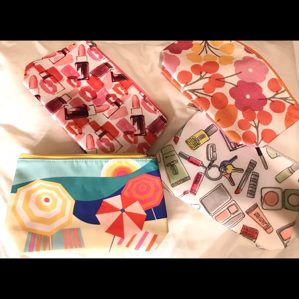 ❌SOLD❌Bundle Of 4 Clinique Cosmetic Bags