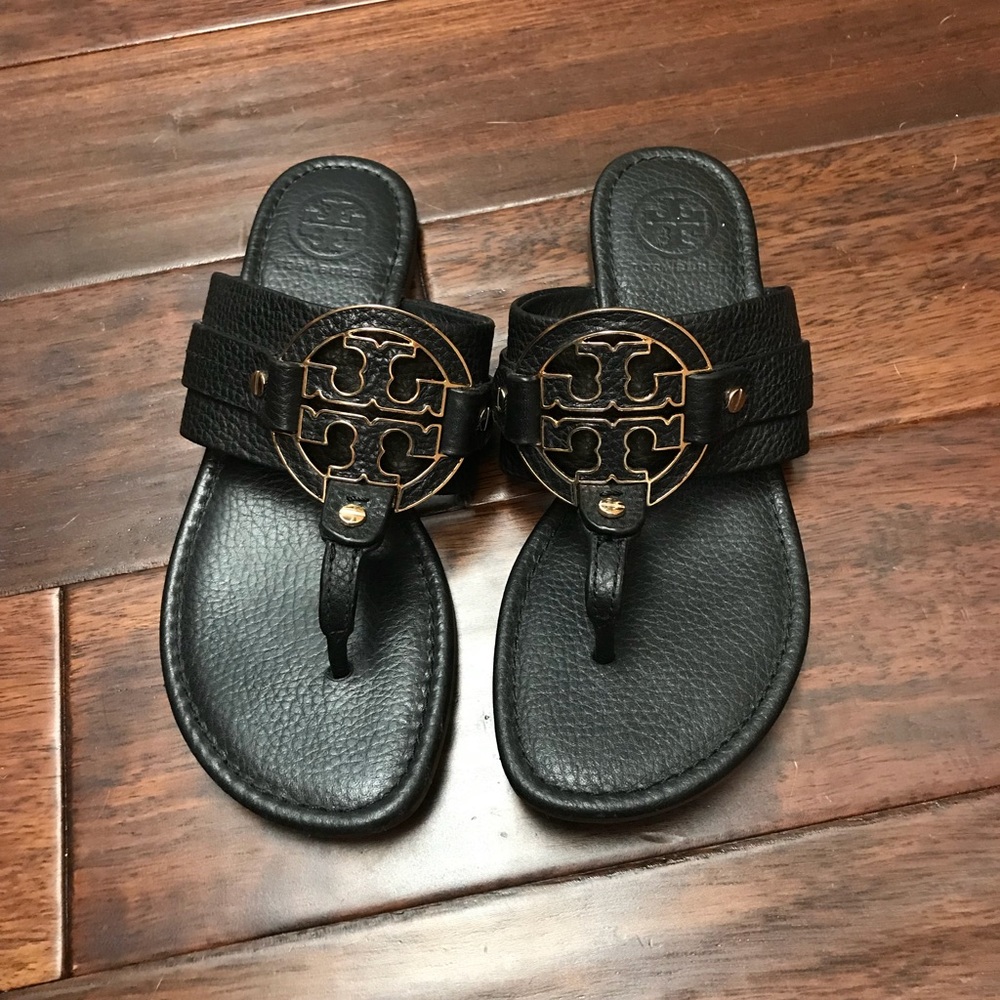 Tory Burch Amanda Black Thong Leather Sandal