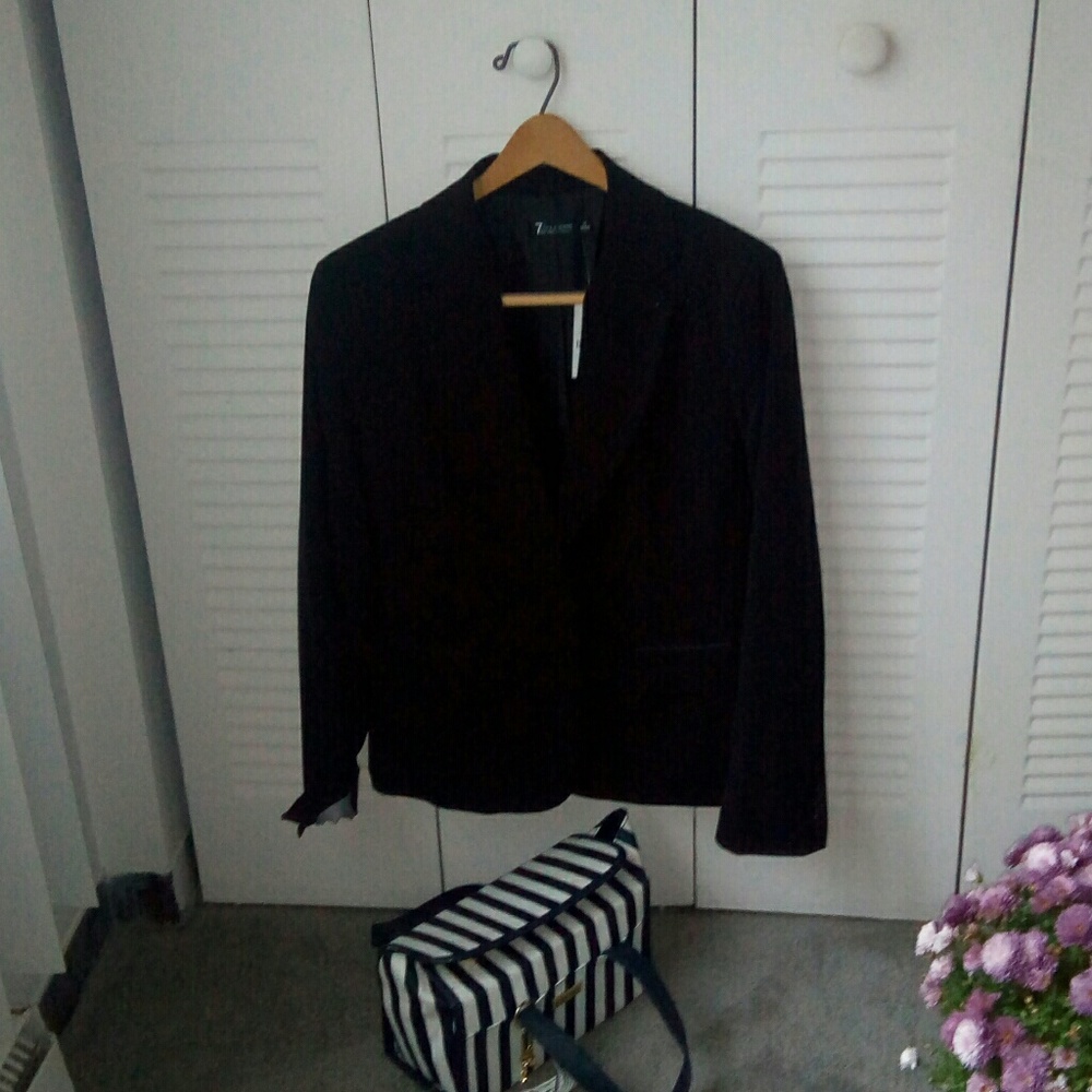 Sale, Nwt New York and Company Black Blazer