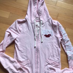 Hollister zipup hoodie. Light weight fitted style.
