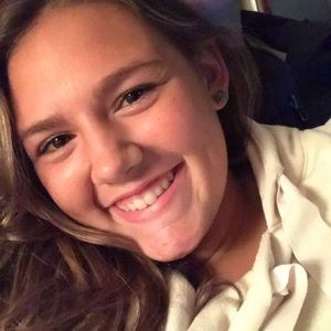 Meet your Posher, Lexi