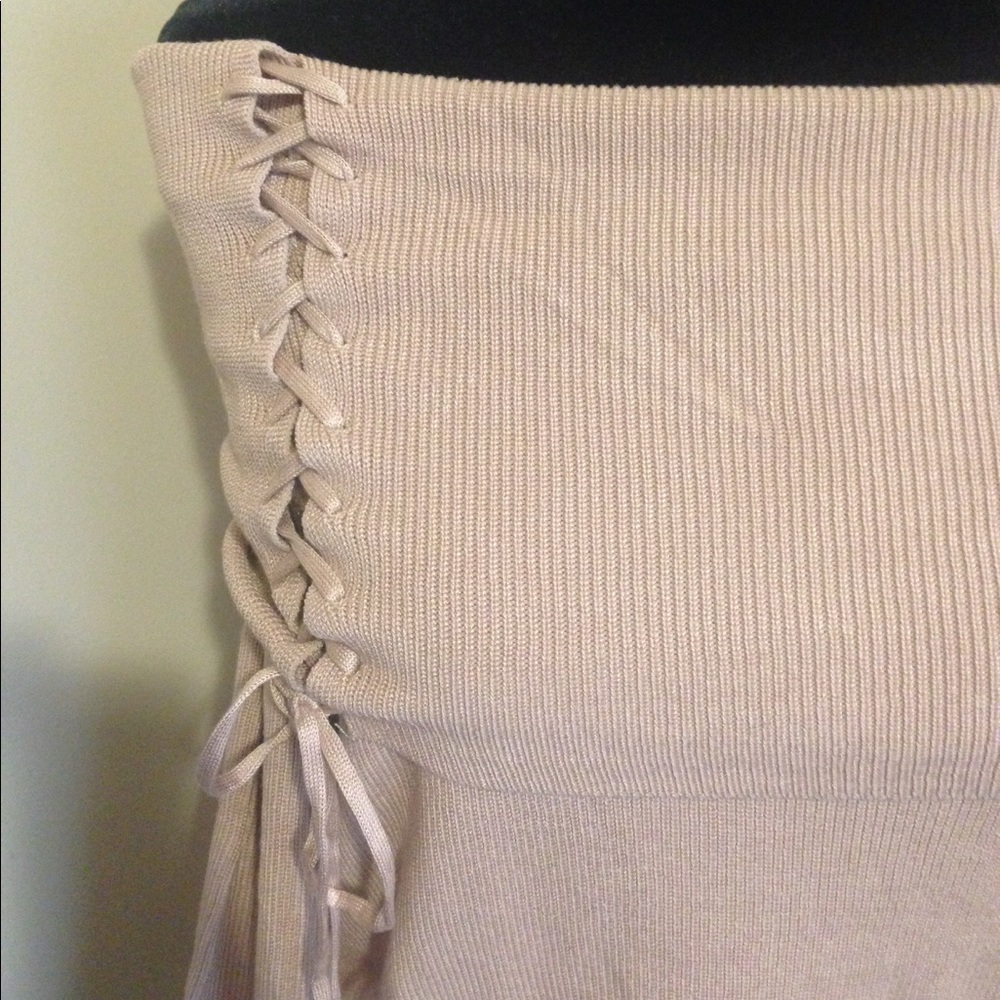 LAST DAY MAKE OFFER❗️NWT Off the Shoulder Sweater - Picture 5 of 7