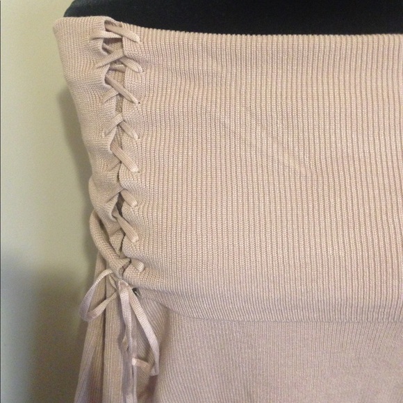 LAST DAY MAKE OFFER❗️NWT Off the Shoulder Sweater - Picture 5 of 7