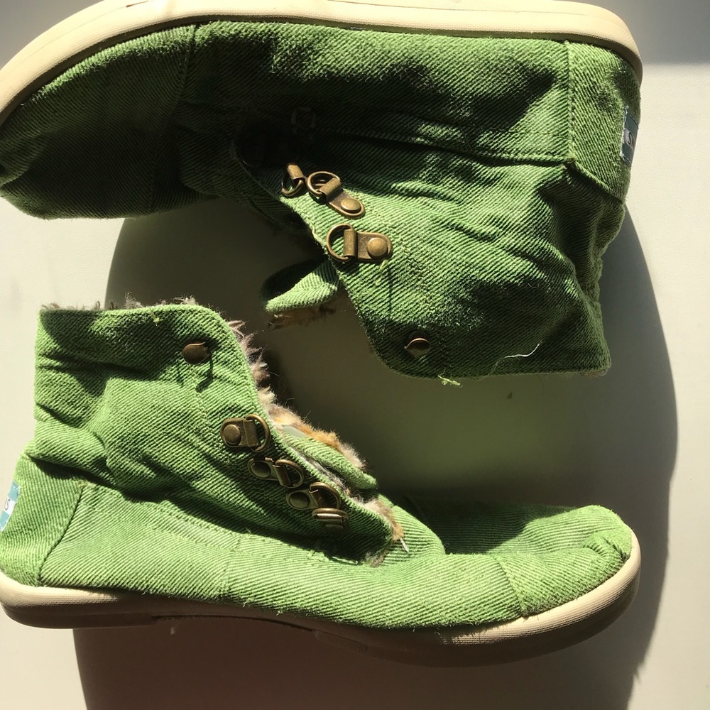 TOMS green fur ankle booties