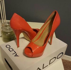 Nearly New peach/orange Aldo pumps 4.5inch heel