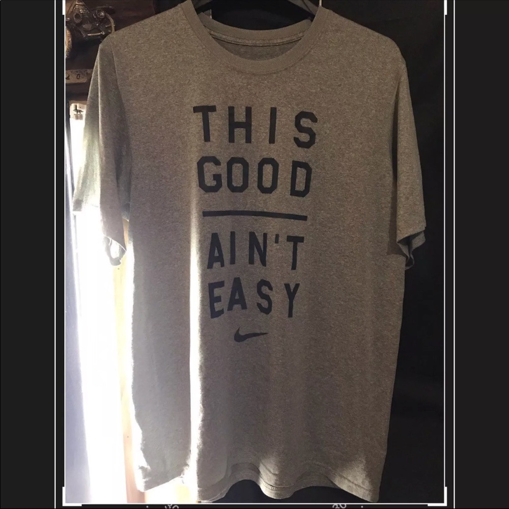 ❌SOLD❌Nike T-Shirt