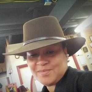 Meet your Posher, Marsha