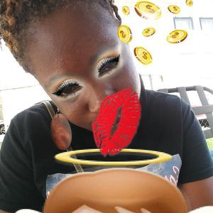 Meet your Posher, Candace