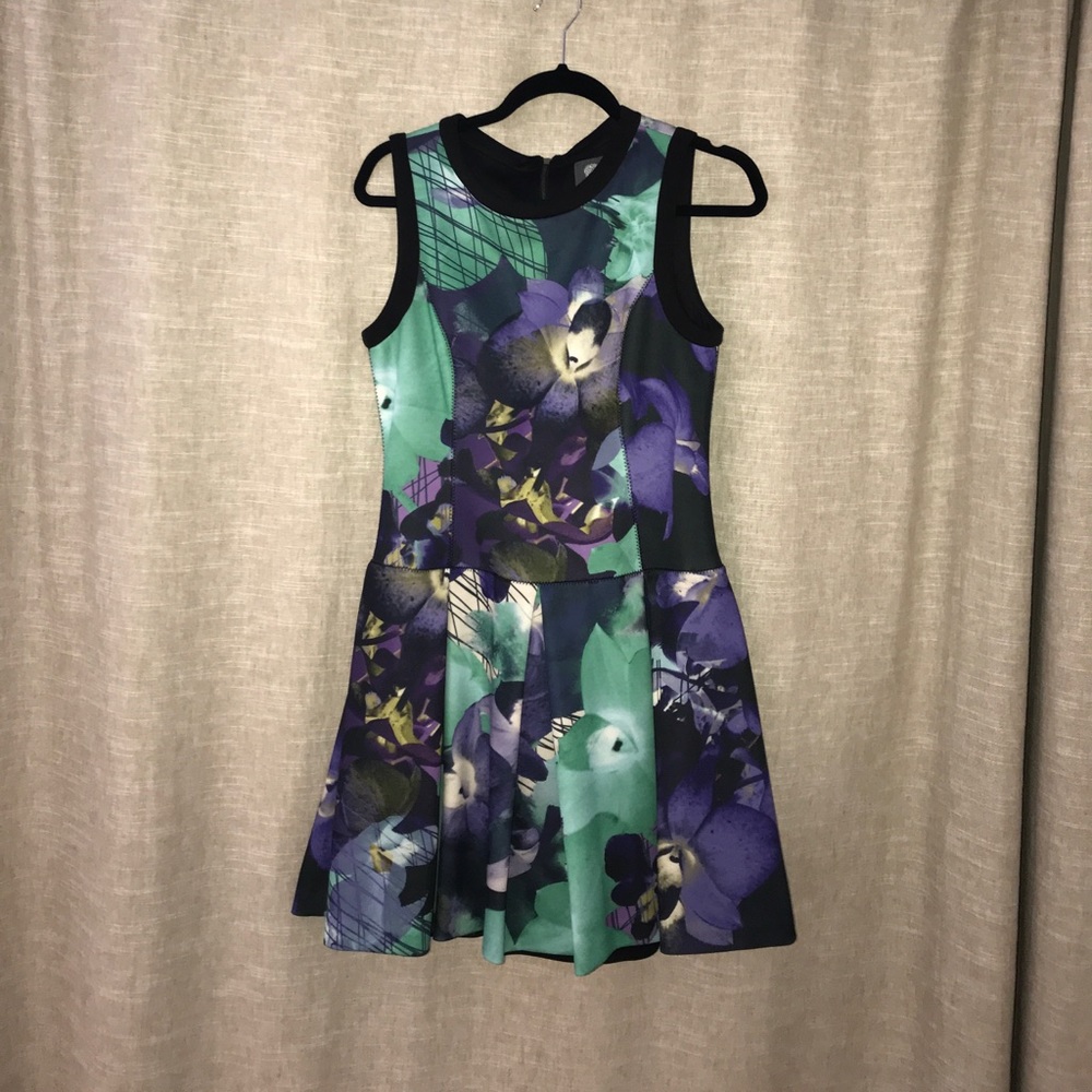 Vince Camuto flare scuba dress