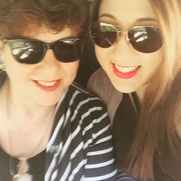 Meet your Posher, Marissa - Picture 1 of 1