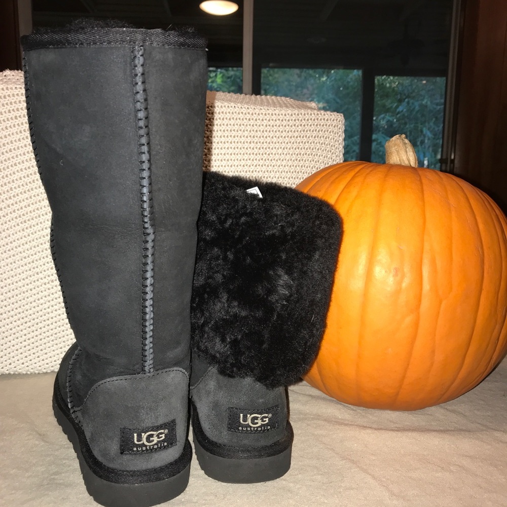 Classic Tall Black Ugg Boots