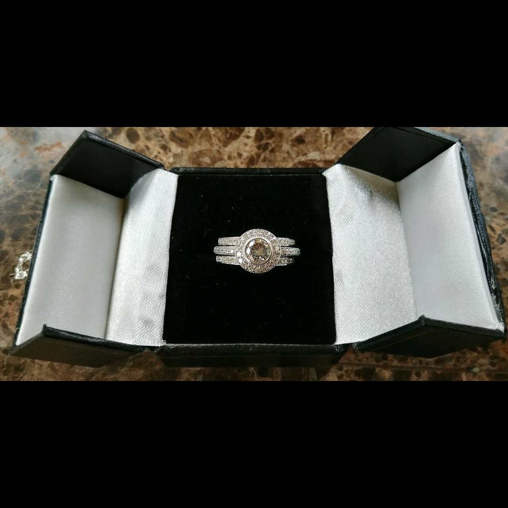 Engagement Ring Set - image 2