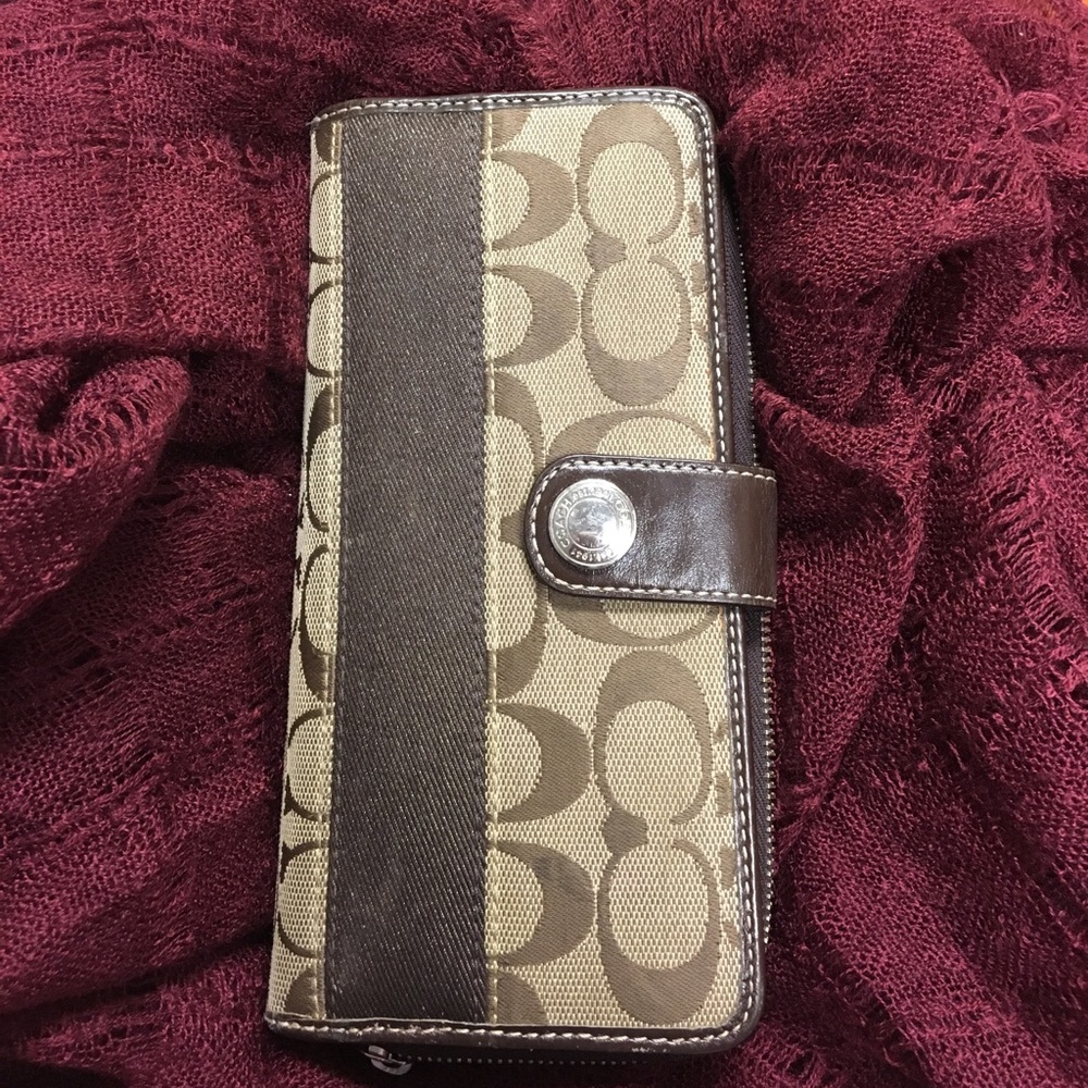Coach wallet
