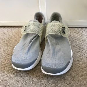 Nike Sock dart women us 7