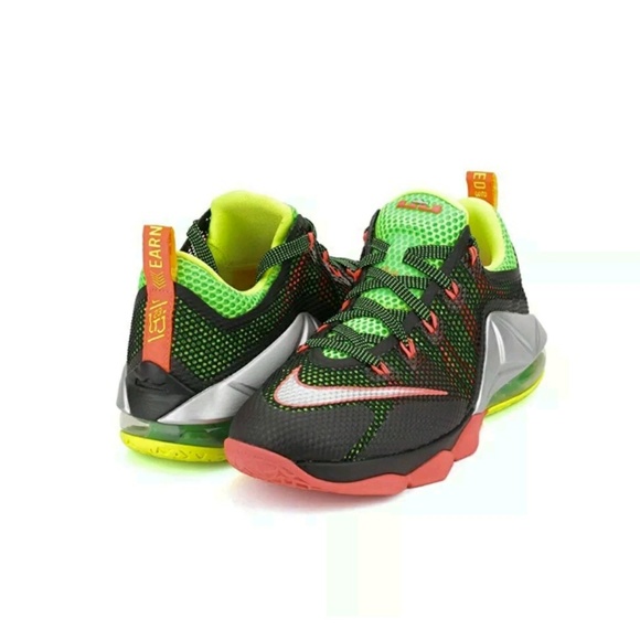 lebron shoes kids 2017