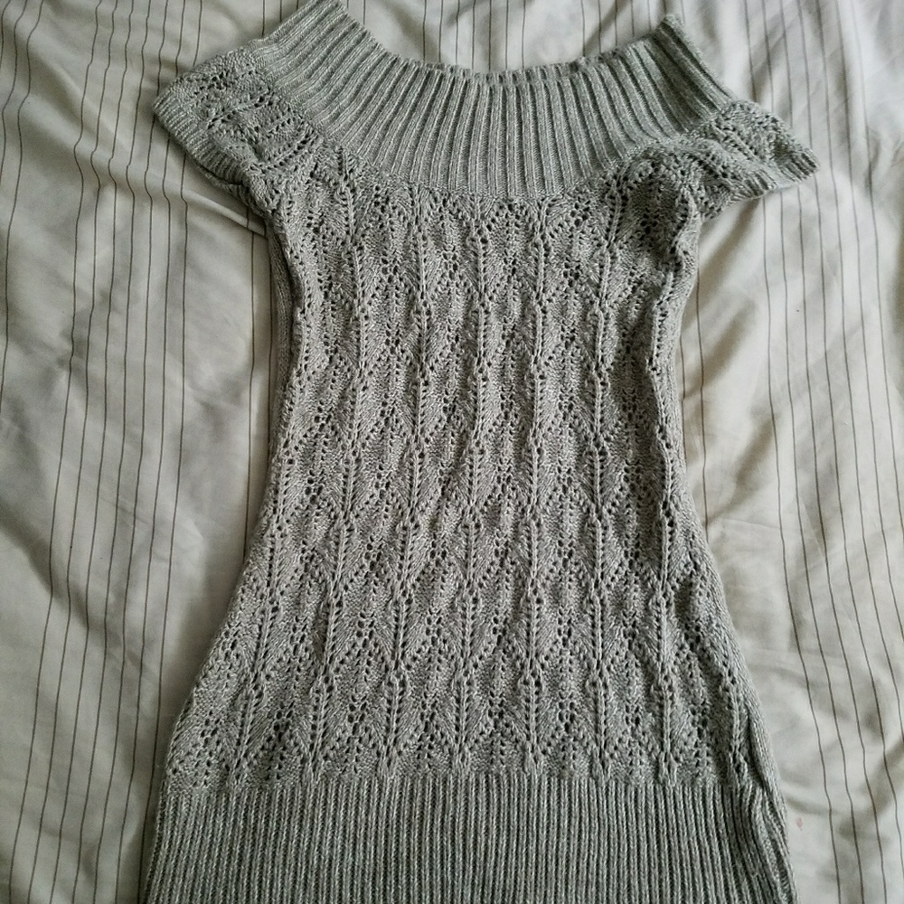 Decree Short Sleeve Sweater [donated]