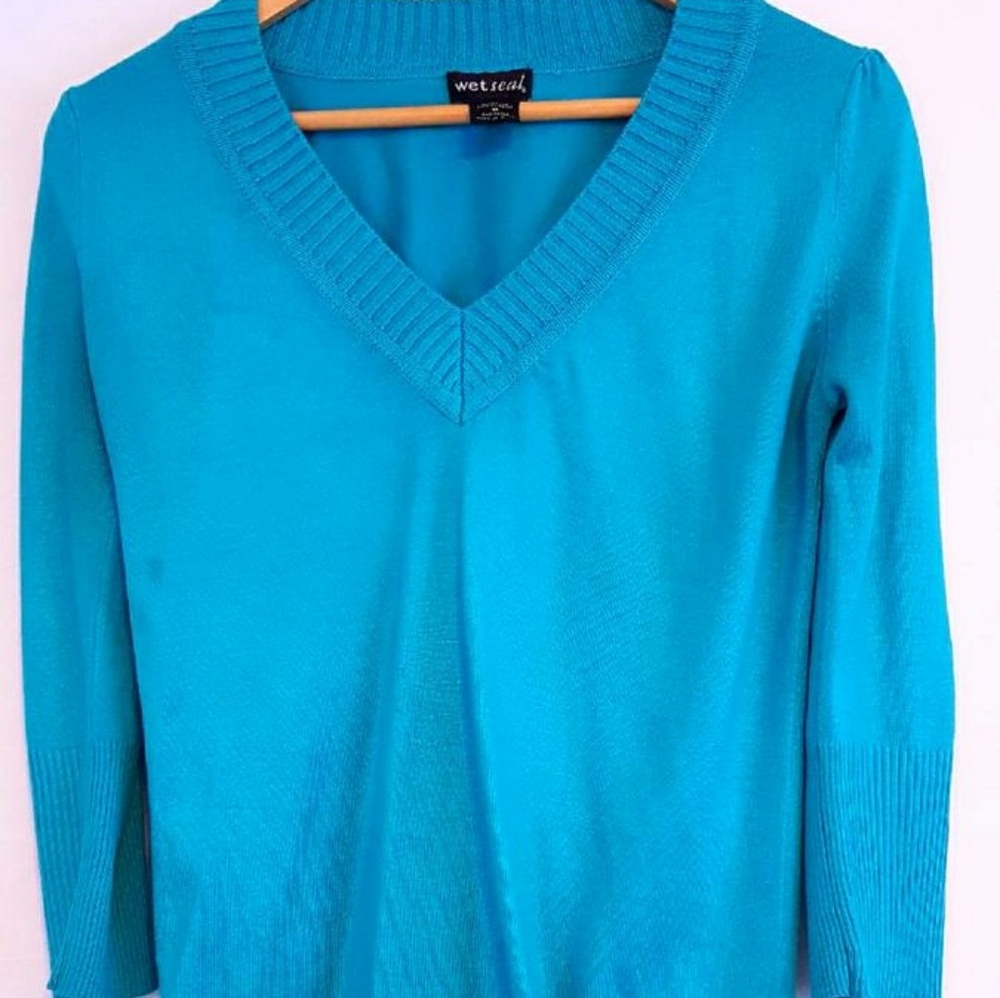 💙Soft Blue Sweater💙