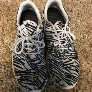 Black and White Nike’s