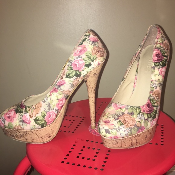 Forever 21 Heels - Picture 1 of 7