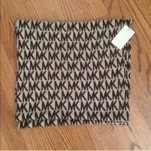 Michael Kors infinity scarf