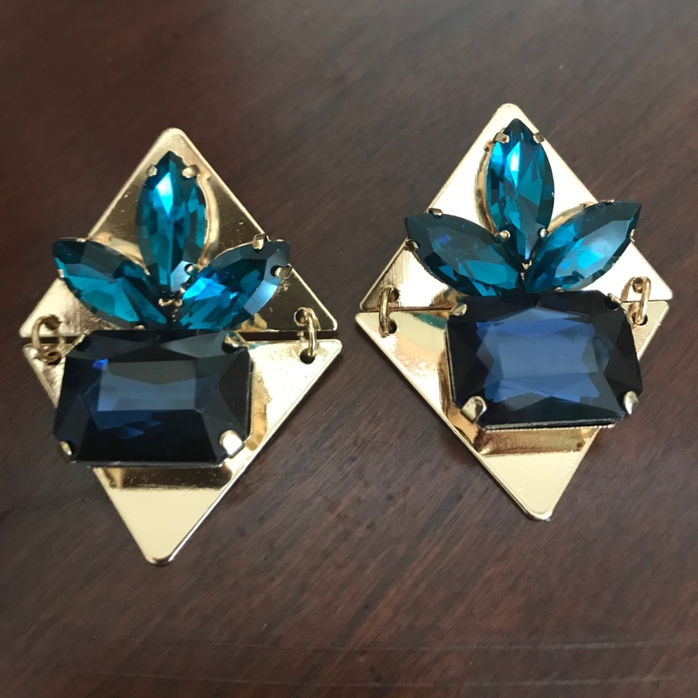 Vintage style earrings