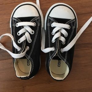 Never worn Converse size 6
