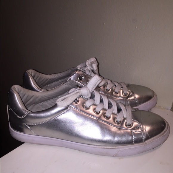 Guess Shoes - Guess shoes size 9