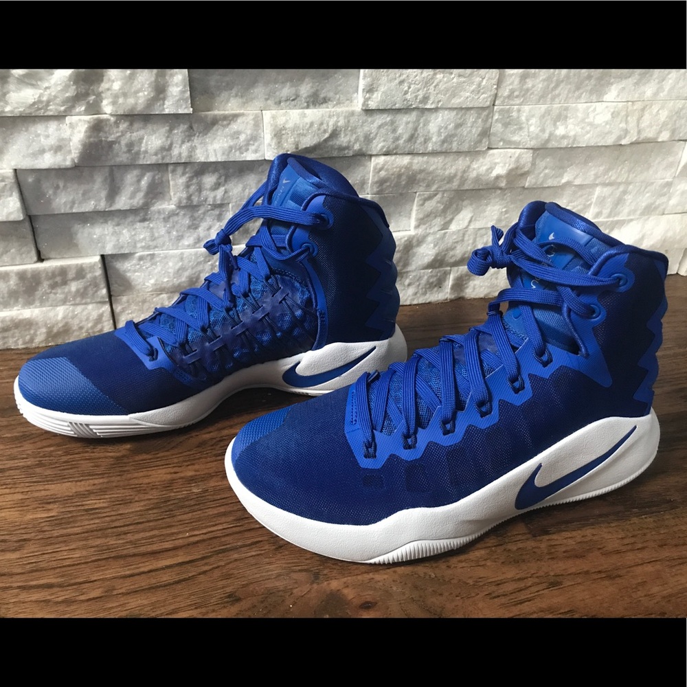 NWOT Nike Hyperdunk Basketball Shoes Sz 9.5 Womens