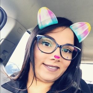 Meet your Posher, Nilsa