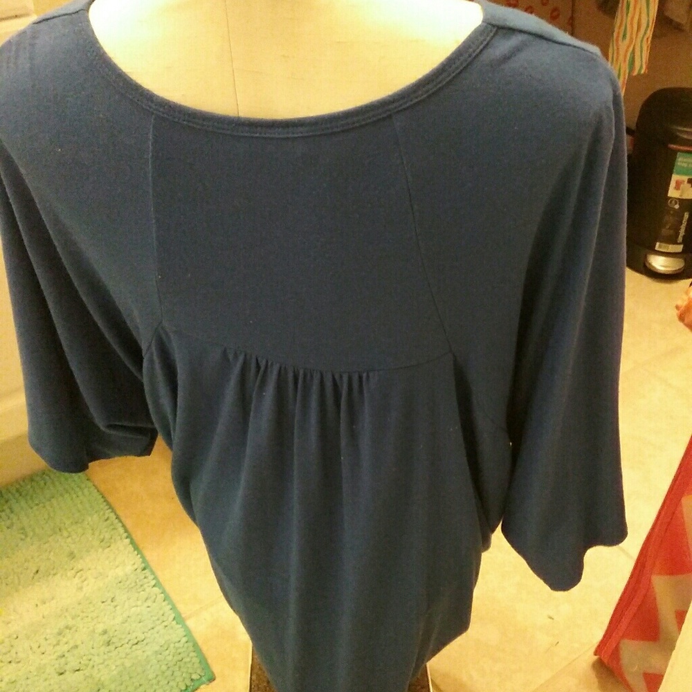Blouse - Picture 2 of 3