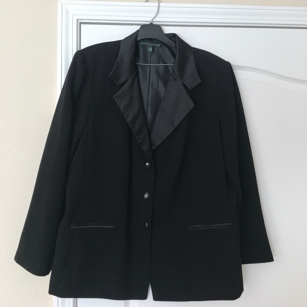 Black plus size suit