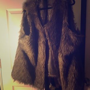 Plus size faux fur vest